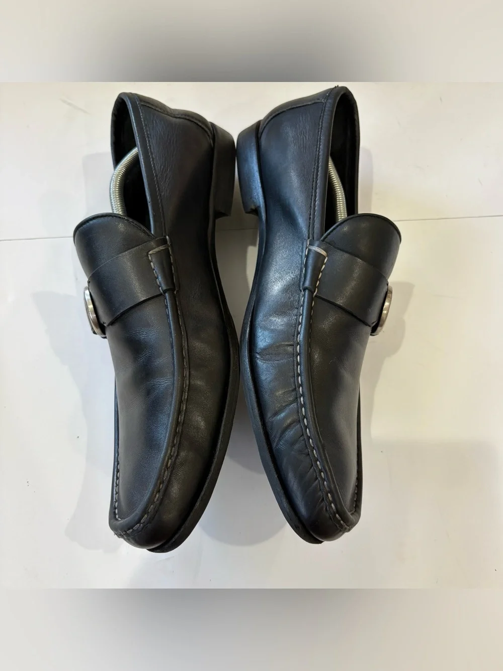 Salvatore Ferragamo Men’s Approx 10.5 Black Leather Gancini Buckle Loafers Italy